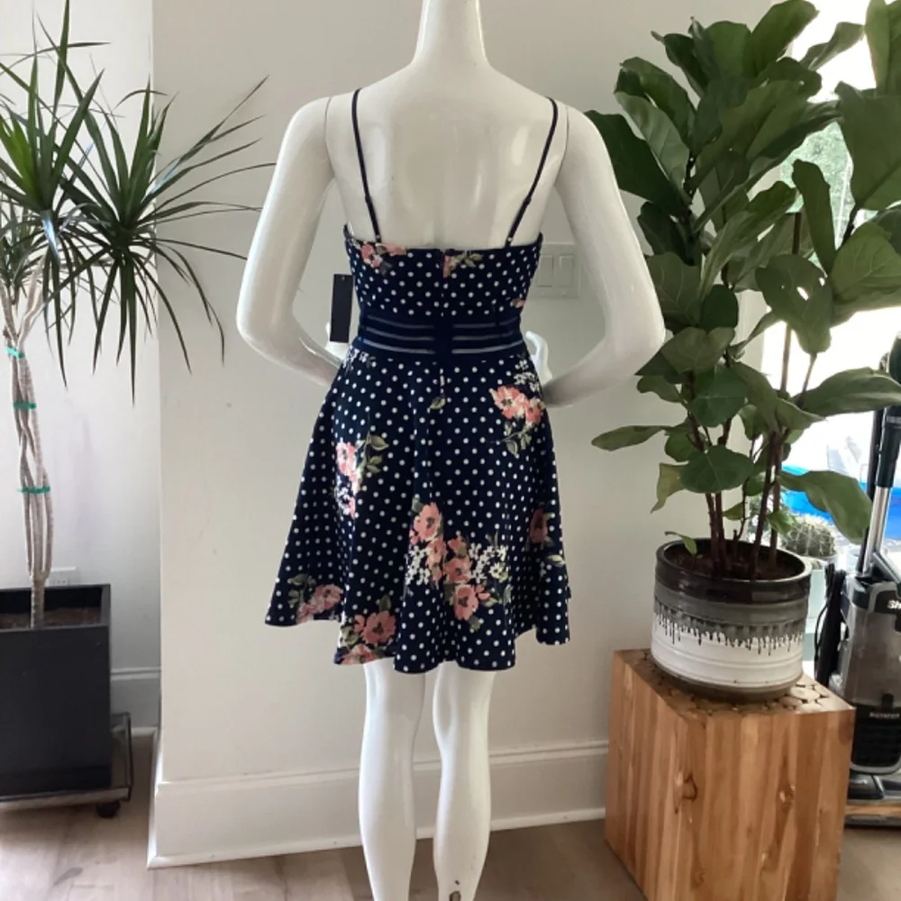 NWT CITY STUDIO FLORAL BLUE SPAGHETTI STRAPS SWING DRESS sz 5